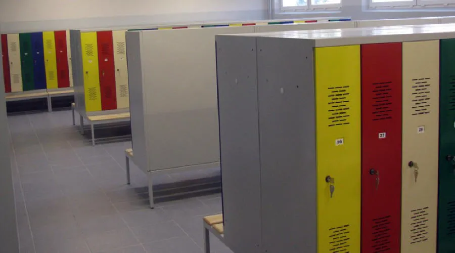 Kilnojamųjų stelažų, mobilių spintų, metalinių sandėlio biuro baldų gamintojas, Lenkija