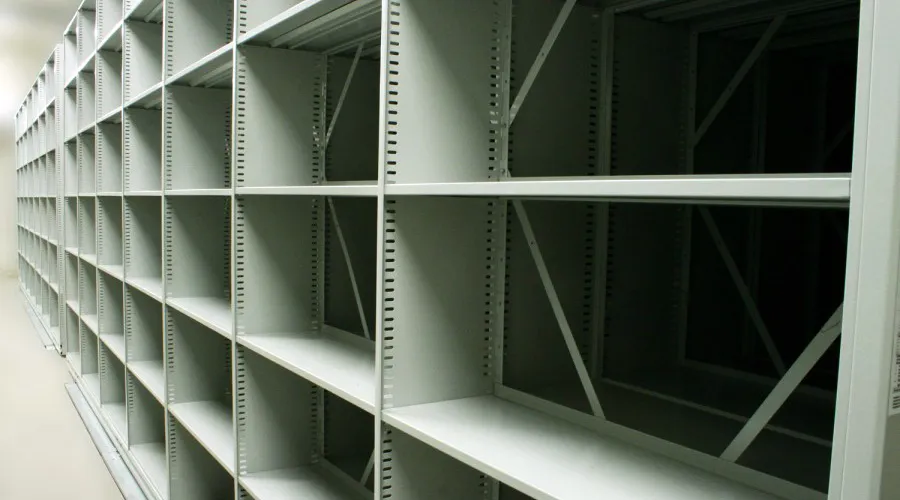 Kilnojamųjų stelažų, mobilių spintų, metalinių sandėlio biuro baldų gamintojas, Lenkija